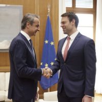 Συνάντηση Μητσοτάκη – Κασσελάκη με ατάκες για Βουλή, ΣΥΡΙΖΑ και αποδήμους