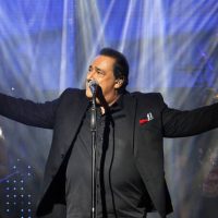 Έφυγε από τη ζωή ο τραγουδιστής Βασίλης Καρράς