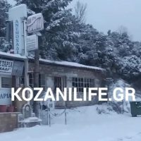 Κατάλευκες πρωινές εικόνες από την χιονισμένη Ζωοδόχο Πηγή στην Κοζάνη – Δείτε βίντεο