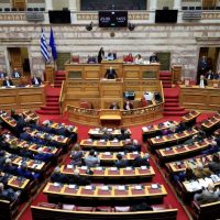 Νέο εργασιακό νομοσχέδιο: Τι αλλάζει για εργαζόμενους και επιχειρήσεις -Το 13ωρο, τα ωράρια, άδειες, υπερωρίες, προσλήψεις