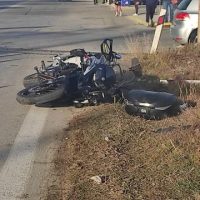 Τροχαίο ατύχημα στην οδό Λαρίσης στην Κοζάνη – Σύγκρουση ιχ αυτοκινήτου με μηχανή – Δείτε φωτογραφίες