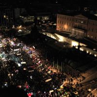 Ολοκληρώθηκε το μεγάλο συλλαλητήριο των αγροτών στην Αθήνα – Την Πέμπτη κρίνεται το μέλλον των μπλόκων