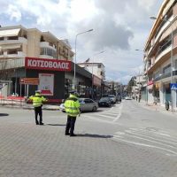 Η επιστροφή των εκδρομέων – Μποτιλιάρισμα στους δρόμους της πόλης – Έντονη η παρουσία της Τροχαίας – Δείτε φωτογραφίες