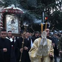 Η λιτάνευση της Παναγίας Ζντανιώτισας συνοδεία 7 Φιλαρμονικών – Της Φανής Φτάκα