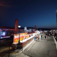 Λιγοστός κόσμος το βράδυ Τρίτης στο πανηγύρι του Δρεπάνου – Δείτε φωτογραφίες