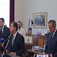 Παρέλαβε το ΥΜΑΘ ο Κώστας Γκιουλέκας: ‘Να είμαστε χρήσιμοι, να σηκώσουμε πιο ψηλά τη Μακεδονία και τη Θράκη’-Δείτε το βίντεο