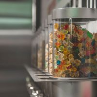 Βόλος: Τρία άτομα κατέρρευσαν στη μέση του δρόμου -Είχαν καταναλώσει «ζελεδάκια»