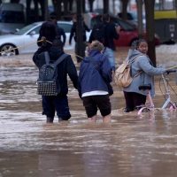 Τουλάχιστον 13 νεκροί στη Βαλένθια της Ισπανίας από τις ξαφνικές πλημμύρες -Εικόνες βιβλικής καταστροφής στην ισπανική πόλη