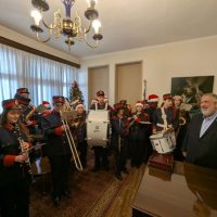 Γιορτινή ατμόσφαιρα την τελευταία μέρα του χρόνου στο Δημαρχείο Εορδαίας