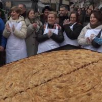 Κοζανίτικη Αποκριά 2025: Tο τρανύτερο κιχί από τα Παρταλόπλα στην κεντρική πλατεία Νίκης! Δείτε το βίντεο