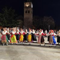 Χρώματα παράδοσης από όλη την Ελλάδα στο 4ο Φεστιβάλ Παραδοσιακών Χορών στην Κοζανίτικη Αποκριά – Δείτε φωτογραφίες & βίντεο