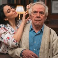 H θεατρική παράσταση «Χόρεψέ με πατέρα» της Κατερίνας Αντωνιάδου ‘έρχεται’ στη Σιάτιστα