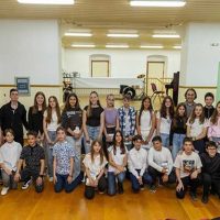 Μαθητές και μαθήτριες του Μουσικού Σχολείου Σιάτιστας παρουσίασαν το συλλογικό μαθητικό βιβλίο ‘Λογοτεχνικά κλειδιά’