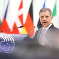 Γ. Αυτιάς προς την Επιτροπή: Δέσμη πέντε προτάσεων για την αντιμετώπιση του δημογραφικού και στεγαστικού προβλήματος