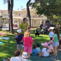 Πρώτη Παραμυθένια Κυριακή στην Κοζάνη — Ψάχνοντας τα χρώματα του ουράνιου τόξου – Δείτε φωτογραφίες & βίντεο