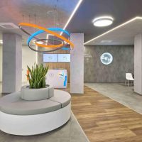 Ξεπερνούν τα 50 τα νέας γενιάς καταστήματα ΔΕΗ: Μοντέρνα, ψηφιακά και με υπηρεσίες αιχμής