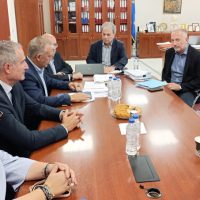 Κυβερνητικό κλιμάκιο με επικεφαλής τον Γ. Βρούτση στη Δυτική Μακεδονία: Δεσμεύσεις για στήριξη της αναπτυξιακής μετάβασης
