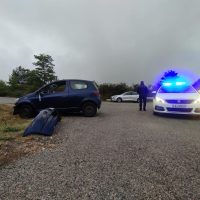 Κοζάνη : Άλλο ένα τροχαίο ατύχημα στην “επικίνδυνη” στροφή του Αεροδρομίου – Σε κατάσταση σοκ η νεαρή οδηγός του οχήματος – Δείτε φωτογραφίες