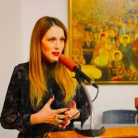 «Η Ποίηση ως ζωντανή δύναμη στην πόλη» – Άρθρο της Δήμητρας Καραγιάννη