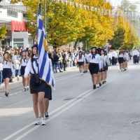 Όλες οι μαθήτριες με παντελόνια, εμπρός μαρς! Γράφει ο καθηγητής από την Πτολεμαΐδα Ευάγγελος Βλάσης