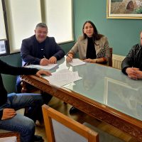 Υπογραφή σύμβασης για τη συντήρηση του Περιφερειακού δρόμου Βλάστης και τη σύνδεσή του με το Επαρχιακό Οδικό Δίκτυο