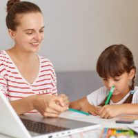 Ιδιαίτερα μαθήματα και σε μαθητές δημοτικού; Η νέα πραγματικότητα της ελληνικής εκπαίδευσης