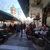 Στην τελική ευθεία για τα Χριστούγεννα η αγορά στην Κοζάνη – Λιγοστά καταστήματα άνοιξαν την Κυριακή 30 Νοεμβρίου