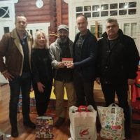 Διάθεση δωροεπιταγής και παιχνιδιών στην ΄΄ΚΙΒΩΤΟΣ΄΄ από την Ένωση Στρατιωτικών Κοζάνης