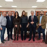 ΚΚΕ Δυτικής Μακεδονίας για την επίσκεψη της κ. Ζαχαράκη: “Το άσπρο μαύρο προσπάθησε να κάνει η Υπουργός Παιδείας”