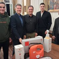 Δήμος Κοζάνης: Παρέλαβε 44 απινιδωτές και 97 συσκευές LifeVac για δημόσιους χώρους και σχολεία