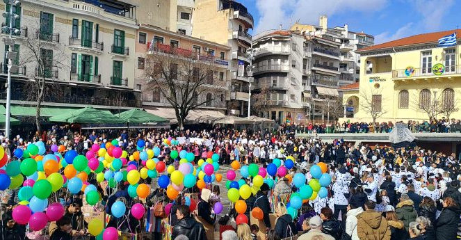 Κοζάνη: Τα παιδιά πρωταγωνιστές με τη μικρή Αποκριά και την είσοδο του καρνάβαλου