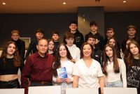 Με μεγάλη επιτυχία πραγματοποιήθηκε η παρουσίαση του βιβλίου της Αναστασίας Ζήγρα-Χατζησυμεώνογλου «Εκτός» στην Κοζάνη