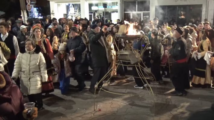 Αποκριά Κοζάνης 2026: Το άναμμα και το γλέντι του Φανού Αριστοτέλης