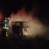 Βίντεο: Κάηκε ολοσχερώς αυτοκίνητο στην Εγνατία Οδό έξω από την Κοζάνη
