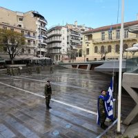 25η Μαρτίου : Η Έπαρση της Σημαίας & η Πανδώρα στη κεντρική πλατεία της Κοζάνης – Δείτε βίντεο