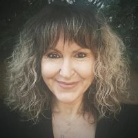 «Αντί ευχής…» – Γράφει η Ελένη Δεληβοριά για τη ημέρα της γυναίκας