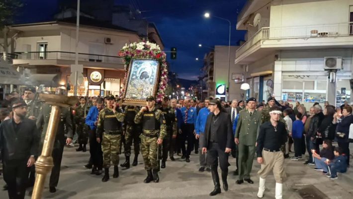 Πλήθος πιστών στη Λιτάνευση της Ιερής Εικόνας της Παναγίας Ζιδανιώτισσας – Δείτε φωτογραφίες και βίντεο