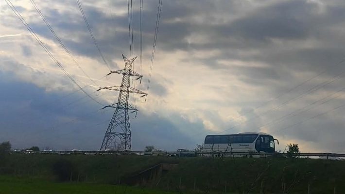 Κοζάνη: Σοβαρό κυκλοφοριακό πρόβλημα στην Εγνατία Οδό – Ουρά 10 χιλιομέτρων στα Διόδια Πολυμύλου