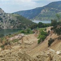 Μεγάλη κατολίσθηση στον δρόμο Βελβεντού – Φράγματος Πολυφύτου στη θέση «Κούρναβο»