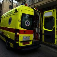 Πτώση ηλικιωμένου άνδρα στην οδό Γκέρτσου στην Κοζάνη – Άμεση κινητοποίηση των πολιτών και ΕΚΑΒ στο σημείο