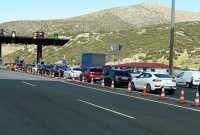 Αυξημένη κίνηση στα διόδια Πολυμύλου – Ρεύμα επιστροφής προς την επαρχία ενόψει Πάσχα