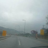 Διόδια Πολυμύλου: Ομίχλη και έντονη βροχόπτωση στην Εγνατία Οδό – Μεγάλη προσοχή στους οδηγούς