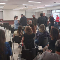Ξεκίνησε η διανομή αθλητικού εξοπλισμού στις σχολικές μονάδες της Π.Ε. Κοζάνης – Πρώτη παράδοση στο Δημόσιο Ωνάσειο ΓΕΛ Κοζάνης