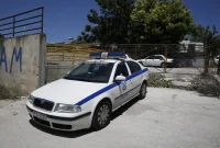 Άργος Ορεστικό: Μεθυσμένος εισέβαλε με αυτοκίνητο σε στρατόπεδο