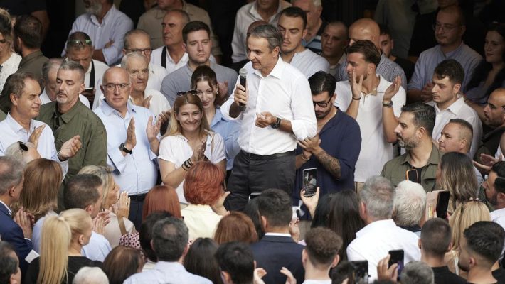Δείτε βίντεο και φωτογραφίες από την επίσκεψη Μητσοτάκη στην Κοζάνη – Τι είπε στην ομιλία του
