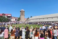 Η Σαμαρίνα χόρεψε τον «Τσιάτσιο» και τίμησε τις ρίζες της