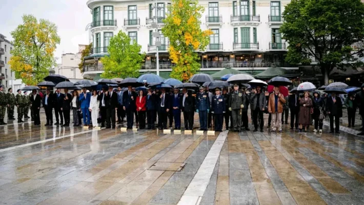 Υπό βροχή οι εκδηλώσεις για τον εορτασμό των Ελευθερίων της Κοζάνης